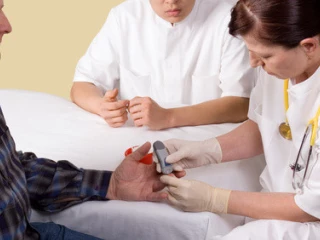 diabetik_mereni_glykemie