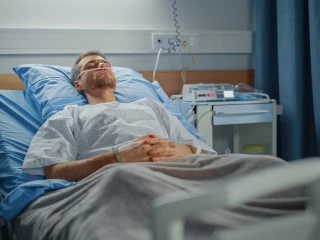 lůžko pacient