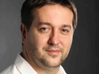lekar_profesor_Madar