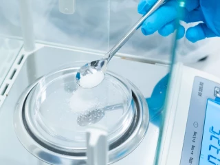 Fosfátové soli v magistraliter přípravcích z pohledu indikací i galeniky