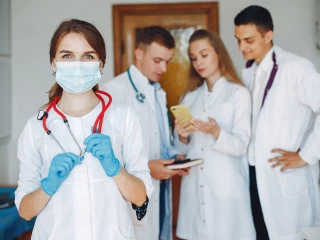 doktor doktorka lékaři studie medicína