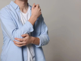 Tenisový loket_muž