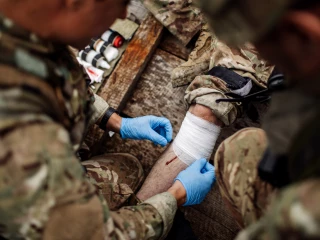 PL_valka_medicina_osetreni_boj