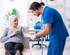 Chemoterapie_žena a lékař