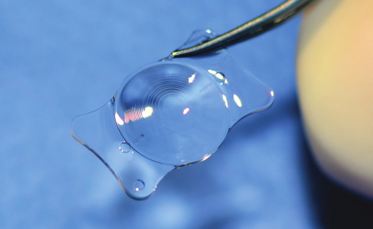 Trifokální torická čočka AT LISA tri toric 939MP (Carl Zeiss Meditec AG)