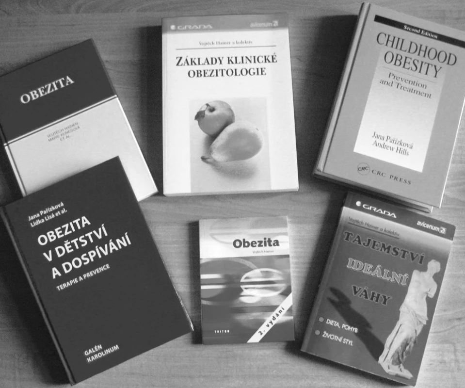 Knižní publikace o obezitě, jejichž autoři jsou členy týmu Obezitologické jednotky