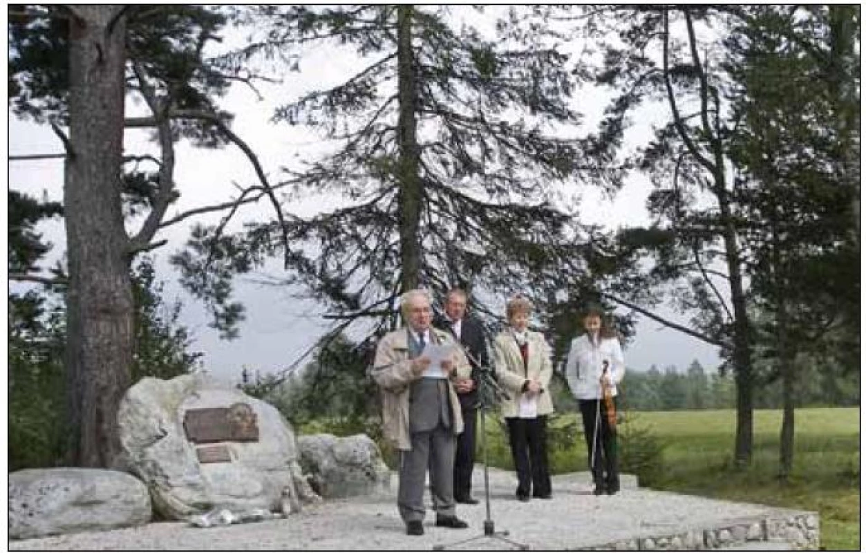 Otvorenie prvej časti V. jubilejného medicínsko‑literárneho memoriálu Franza Kafku pri jeho pamätníku v Tatranských Matliaroch.
