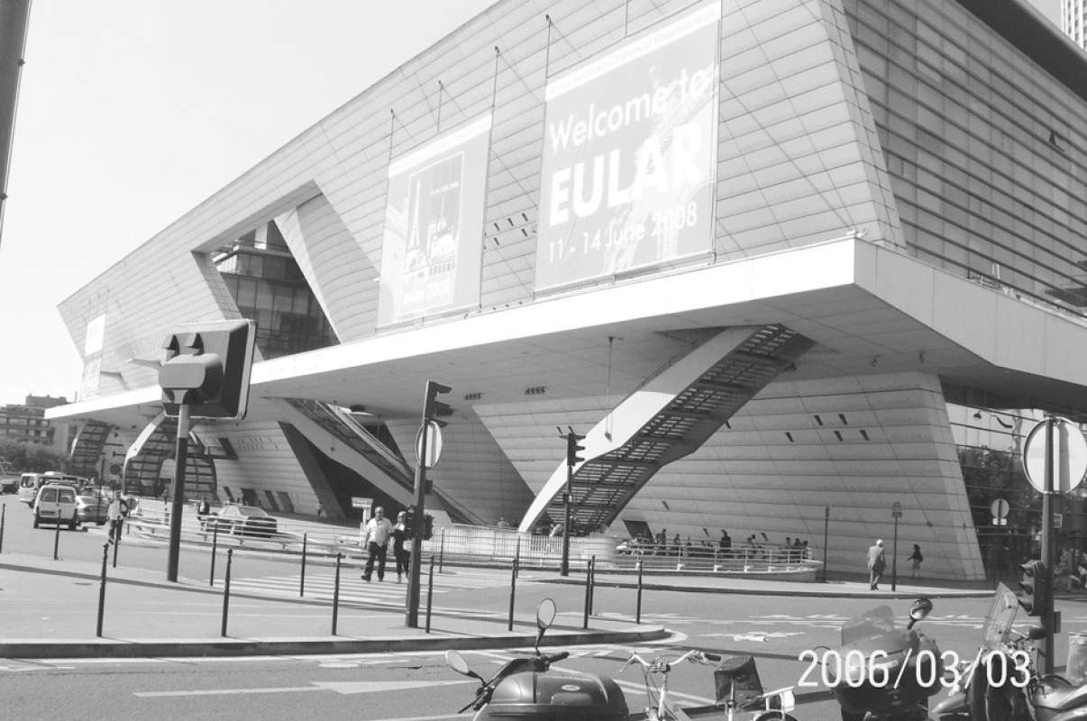 Kongresové centrum „Palais des Congrès 2, de la Porte Mailot Paris.“