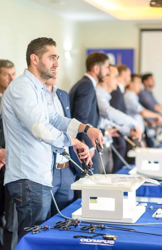 Během konferencí probíhaly kurzy EAU Hands‑ on Training v laparoskopii
Fig. 9. Hands‑ on training courses in laparoscopy took place during the conferences