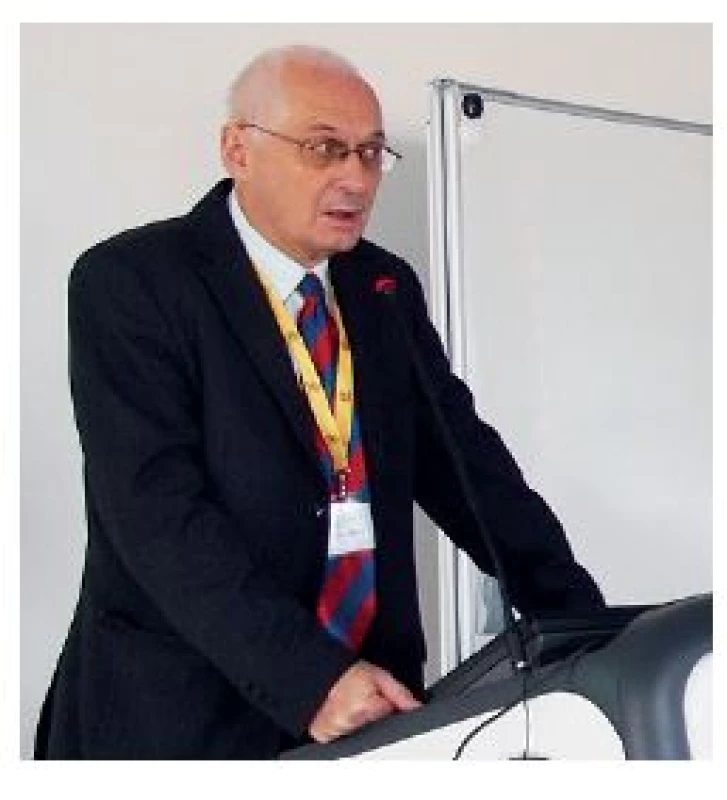 Jednání kongresu zahájil prof. Stárek.
