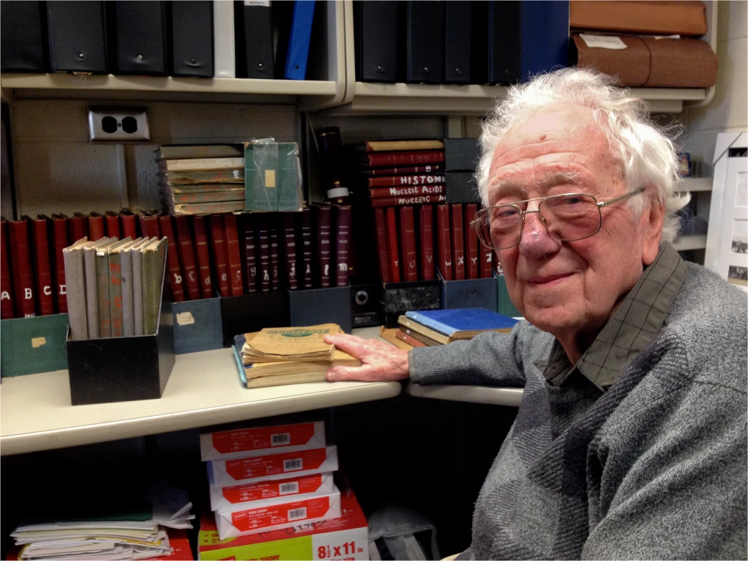 Oliver Smithies with a lifetime of notebooks.