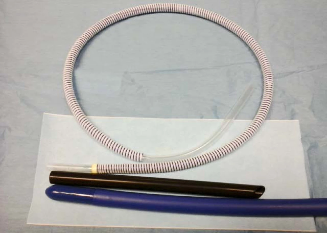 Extra-anatomický stent Detour (Mentor-Porgés, UK)
Fig. 1 Extra-anatomic stent Detour (Mentor-Porgés, UK)