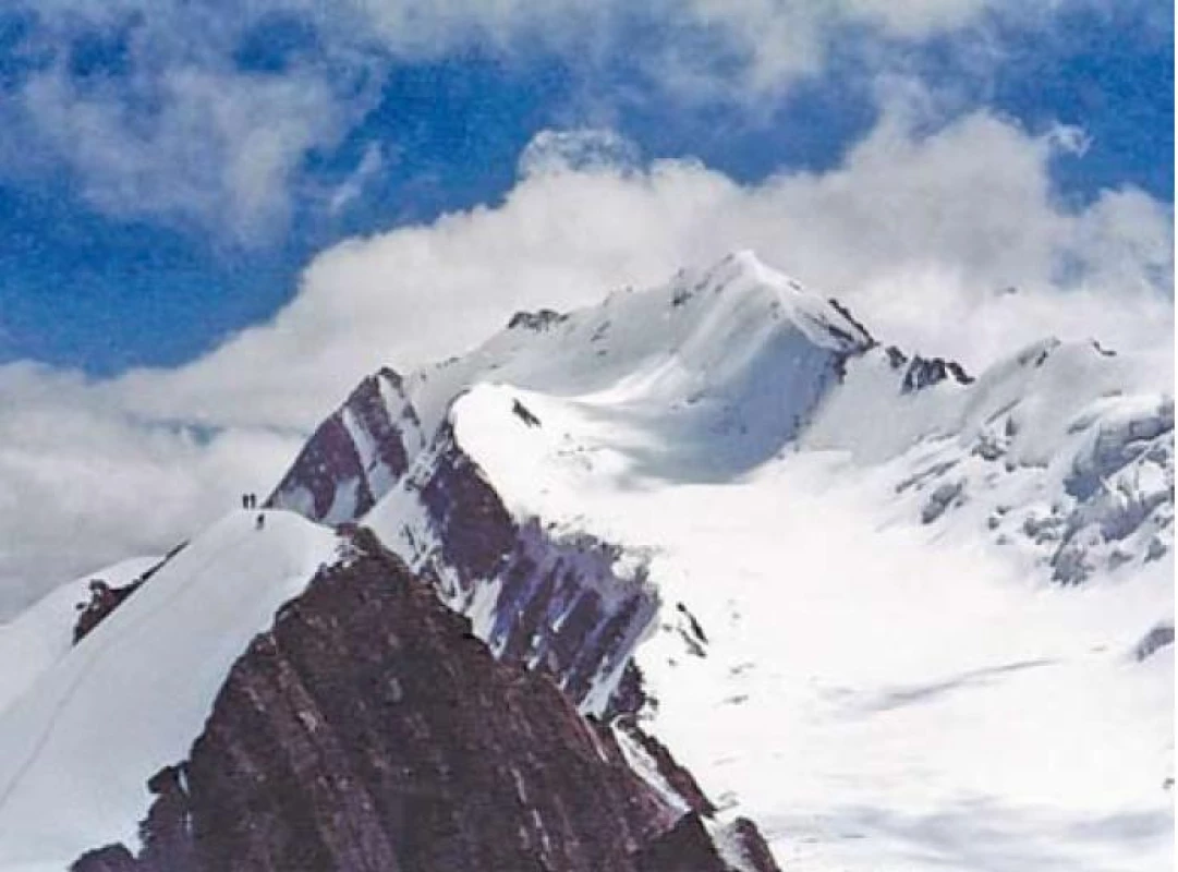 Tarka 5 368 m.