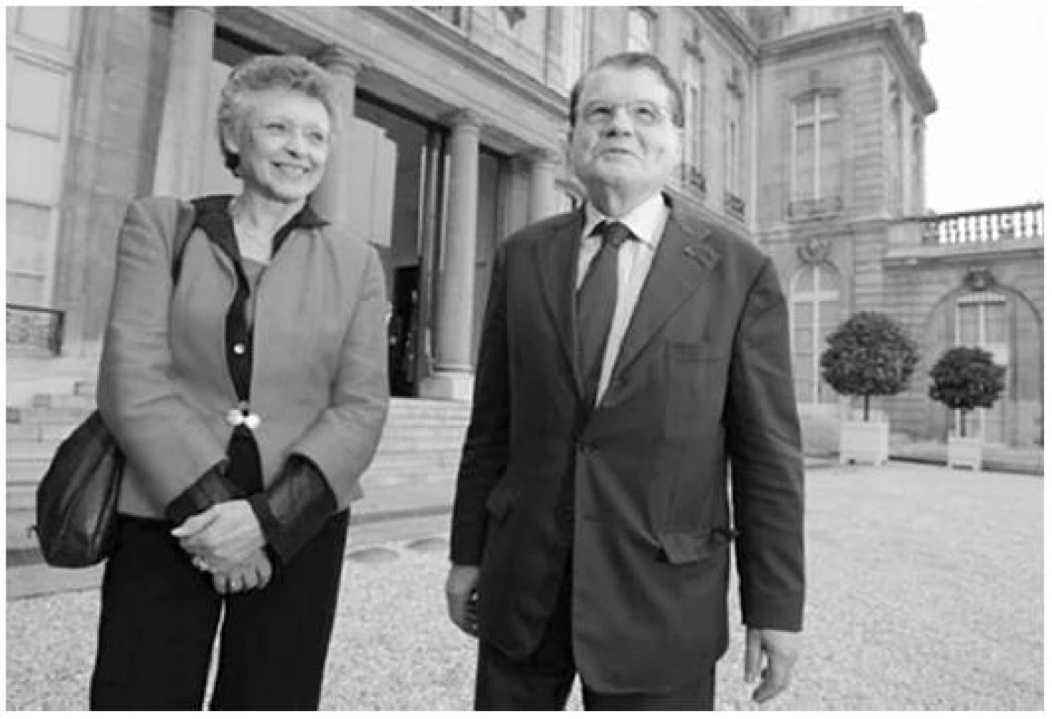 Nositelé Nobelovy ceny za medicínu 2008 – Françoise Barré-Sinoussi (1947) a Luc Montagnier (1932)

Fig. 2. Françoise Barré-Sinoussi (1947) and Luc Montagnier (1932), winners of the Nobel Prize in Medicine for 2008