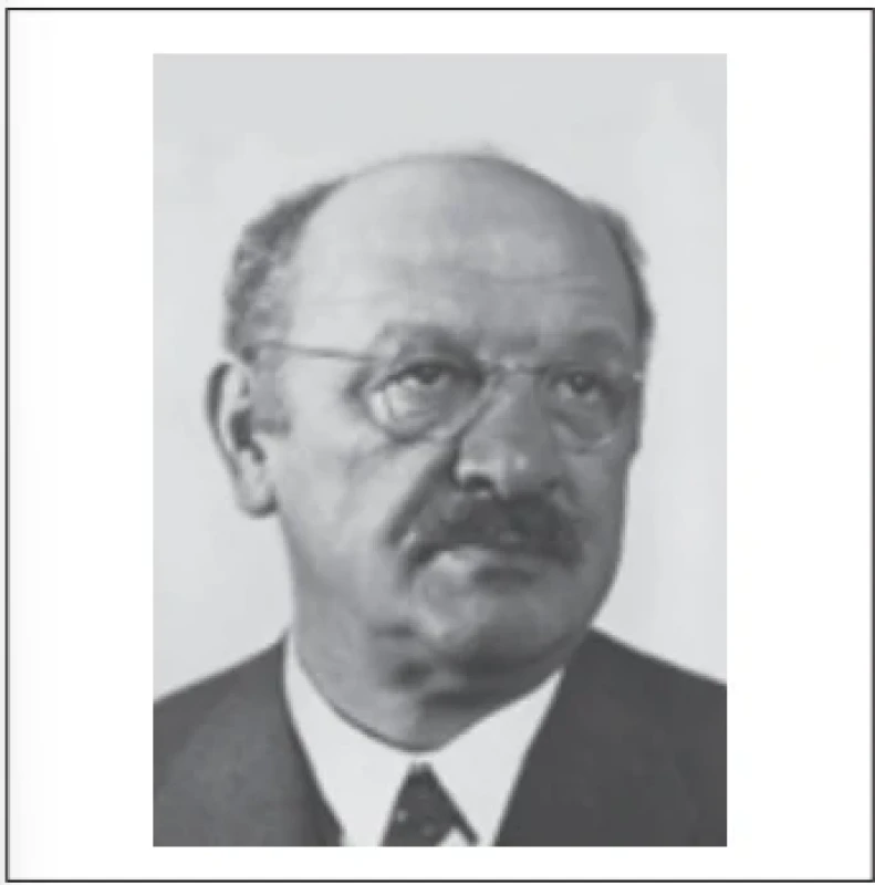 Oskar Fischer (1876–1942), kolem roku 1936. Autor neznámý. Volné dílo, (PD-anon-70-EU) prostřednictvím Wikimedia Commons. Fig. 4. Oskar Fischer (1876–1942), around 1936. Author unknown. Public domain (PD-anon-70-EU), via Wikimedia Commons.
