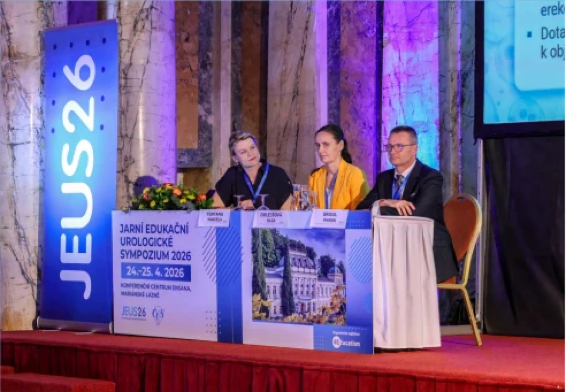 Prvnímu pátečnímu bloku Andrologie, dětská urologie, rekonstrukční urologie předsedali MUDr. Marcela Fontana, MUDr. Olga Dolejšová a MUDr. Marek Broul. Fig. 5. Friday first session Andrology, pediatric urology, and reconstructive urology, was chaired by Marcela Fontana, MD, Olga Dolejšová, MD, and Marek Broul, MD. 