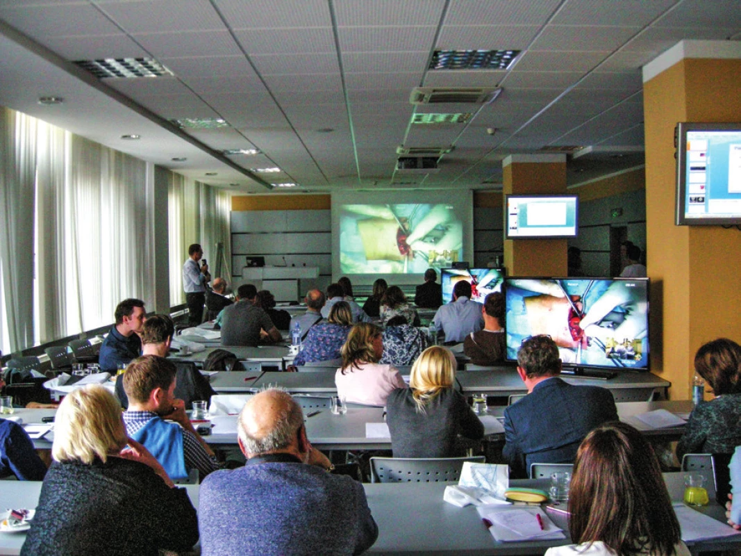 Živé přenosy ze sálu byly základem celého workshopu.