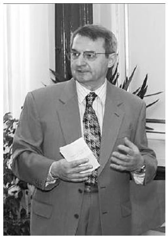 Mikuláš Popovič, vědecký pracovník v National Cancer Institute (Bethesda, USA)

Fig. 4. Mikuláš Popovič, a researcher at the National Cancer Institute (Bethesda, USA)