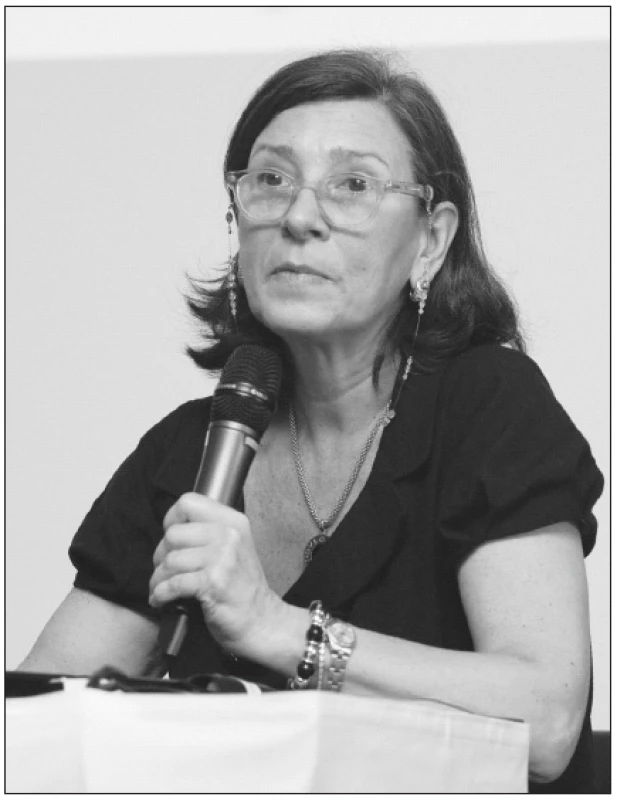 Profesorka Gina Zini z římské Katolické univerzity Svatého srdce při své přednášce „Blood morphology and cytogenetic predictivity in leukemia“.