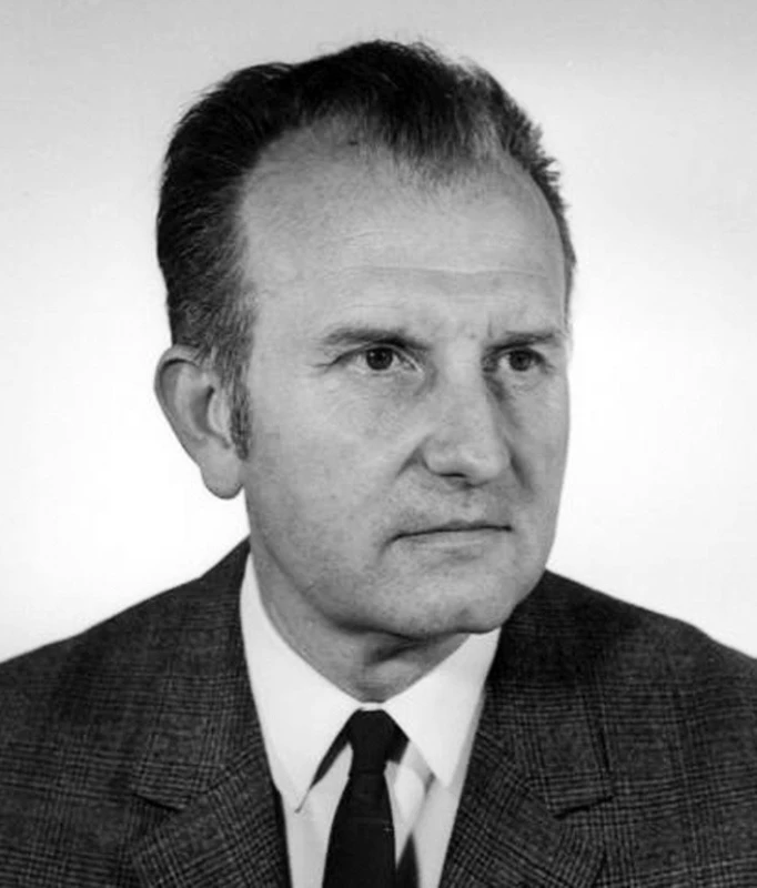 Prof. MUDr. Jaroslav Komínek, DrSc., zakladatel oboru dětské stomatologie a Dětské stomatologické kliniky v Praze