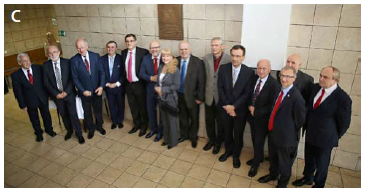 A) busta prof. Švába; B) Odhalení busty prof. Švába v Nemocnici Sv. Jakuba v Bardejově – doc. Morávek, prim. Havrilla, prim. Novák; C) Odhalení busty prof. Švába v Nemocnici Sv. Jakuba v Bardejově – ředitel nemocnice, primátor Bardejova, zástupci Slovenské urologické společnosti, čestní hosté kongresu
Fig. 2. A) The bust of prof. Šváb; B) The unveiling of the bust of prof. Šváb at St. Jacob Hospital in Bardejov – Assoc. prof. Morávek, senior consultant Havrilla, senior consultant Novák; C) The unveiling of the bust of prof. Šváb at St. Jacob Hospital in Bardejov – the hospital director, the mayor of Bardejov, members of the Slovak Urological Society, guests of honour of the Congress