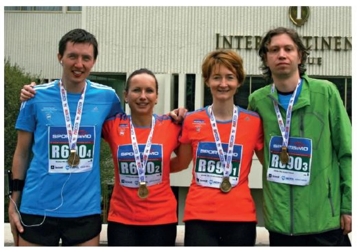Na snímku účastníci charitativní štafety v rámci Sportisima půlmaratonu Praha.