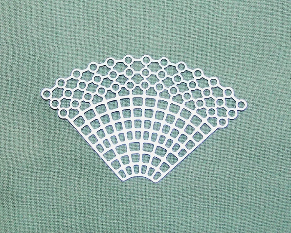 Titanová síťka 0,3mm tloušťka (firma Synthes)