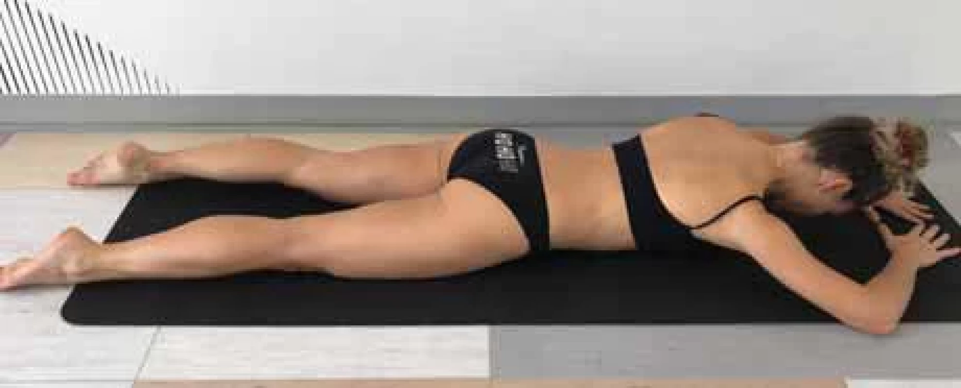 Vývojová poloha 3. měsíce na břiše. Fig. 4. Prone position corresponding to a 3-month developmental position.