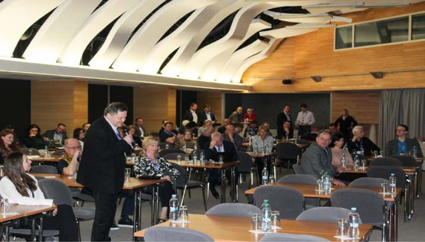 Posluchači ZUS 2019
během diskuze<br>
Fig. 4. The audience of ZUS
2019 during discussion