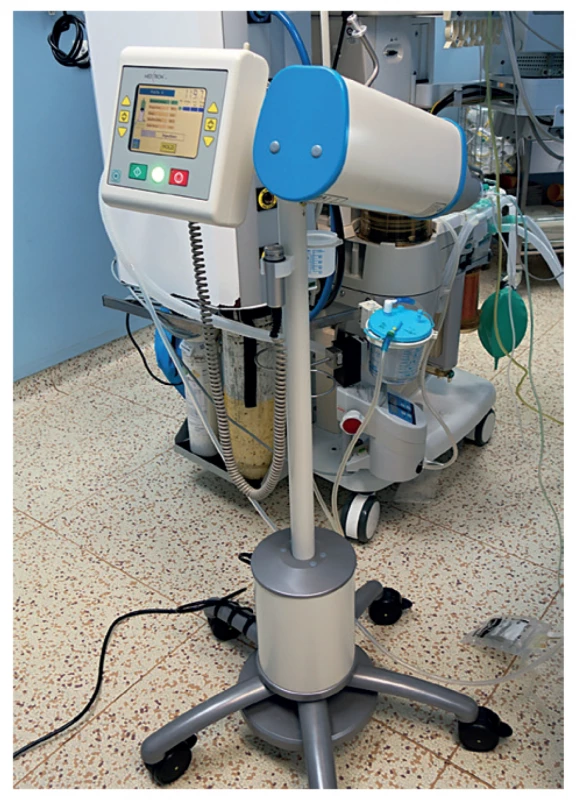Vysokotlaká pumpa k aplikace PIPAC<br>
Fig. 4: High pressure pump (working position)