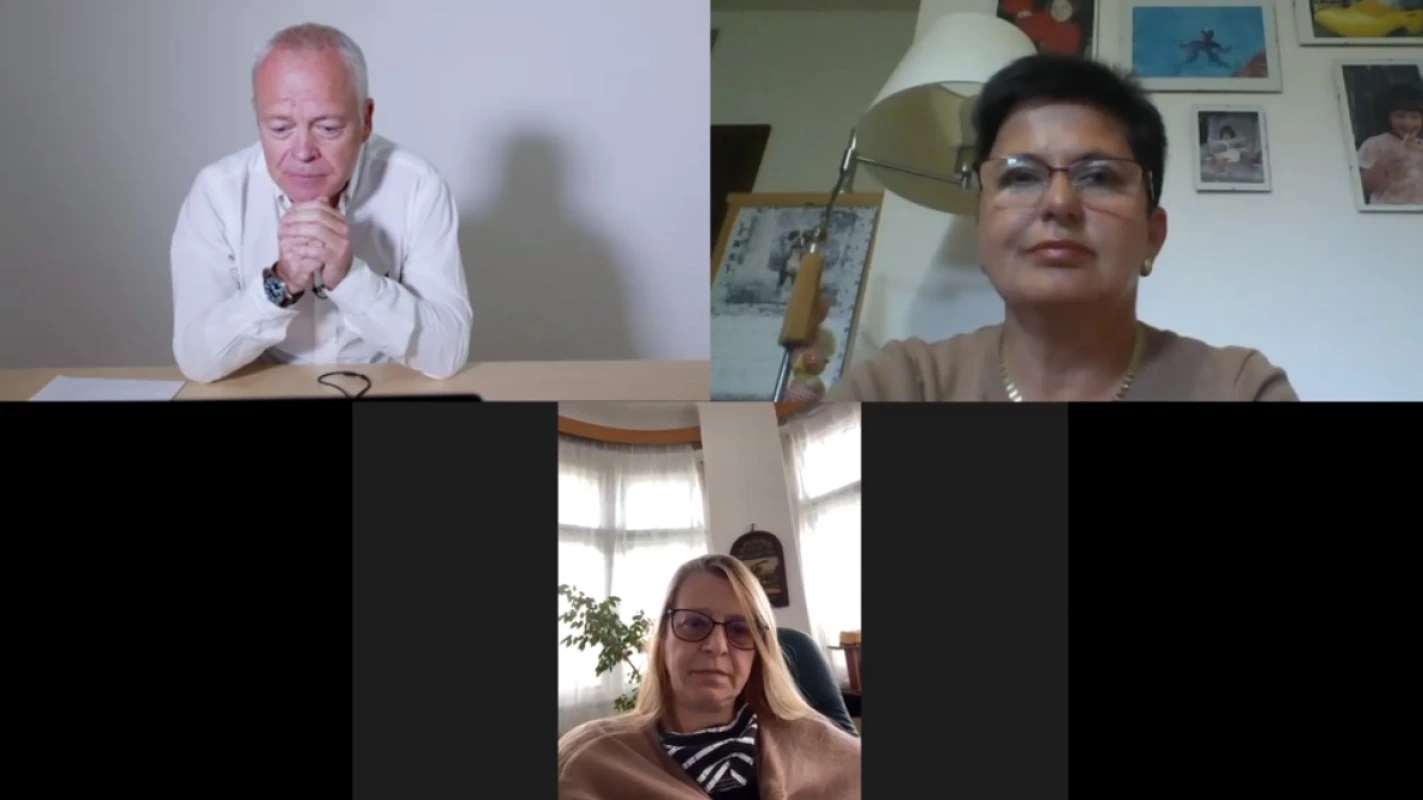 Diskuze během Zoom webináře – prof. M. Babjuk, doc. R. Soumarová a MUDr. M. Matoušková<br>
Fig. 6. Discussion during a Zoom webinar – prof. M. Babjuk, Assoc. Prof. R. Soumarová, and M. Matoušková, MD