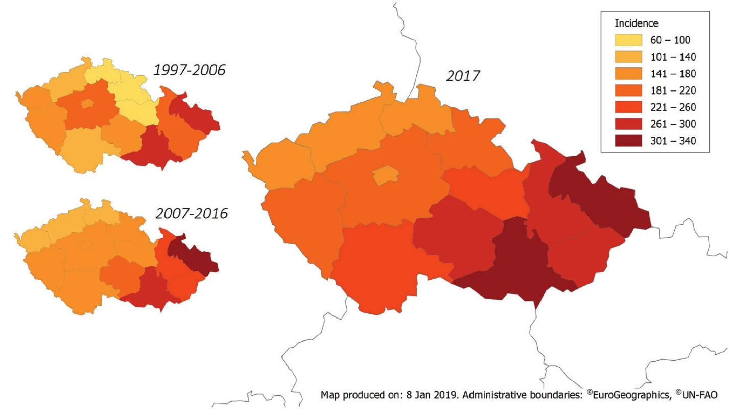 Průměrná roční incidence kampylobakteriózy v obdobích 1997–2006 a 2007–2016
a incidence v roce 2017 v ČR podle jednotlivých krajů, EpiDat<br>
Figure 3. Average annual incidence of campylobacteriosis in the Czech Republic in 1997–2006
and 2007–2016 and distribution of cases by administrative region in 2017, EpiDat