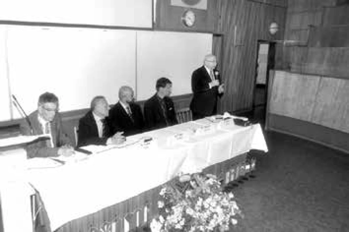 Ze slavnostního zahájení konference, jíž slavnostně předsedali (zleva doprava): prof. Bertrand Ludes, prof. Aurelio Luna, MUDr. et Mgr. Boris Ťažký, Ph.D., MUDr. Mgr. Michal Palkovič, PhD., MHA, MPH, a spectabilis prof. MUDr. Juraj Šteňo, DrSc.