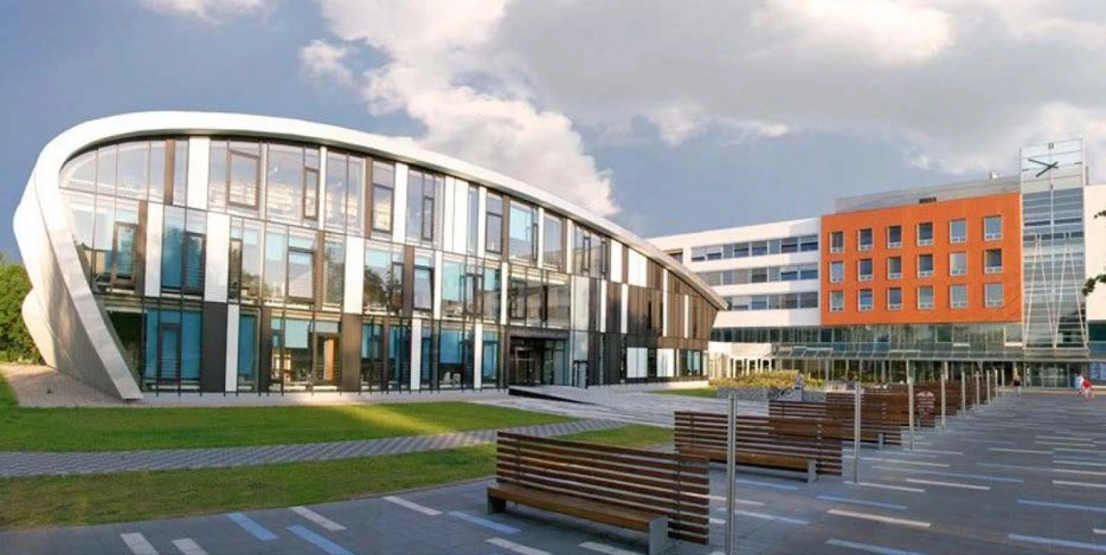 Výukové centrum FN HK<br>
Fig. 1. Teaching centre of the Hradec Králové University Hospital