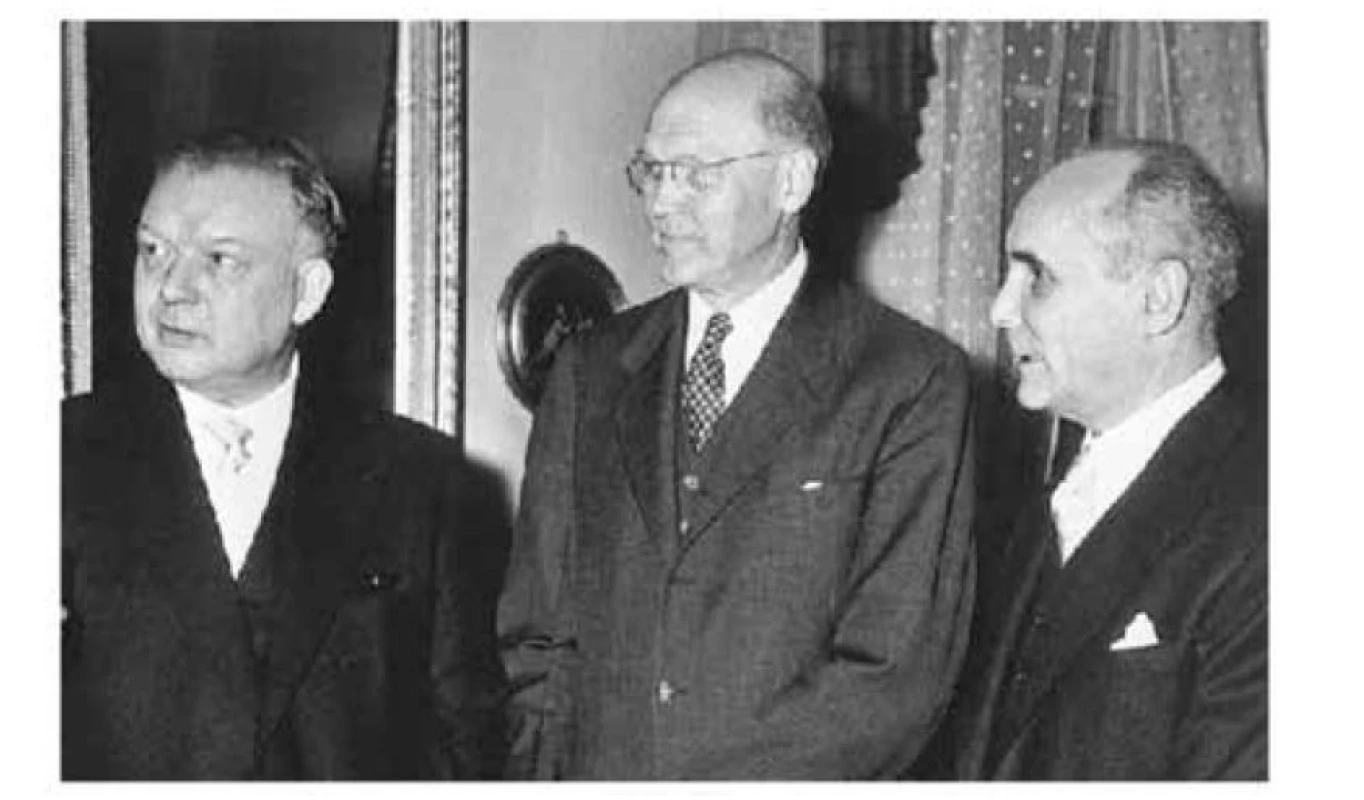 Forssmann dostal v roku 1956 spolu s A. F. Cournandom a D. W. Richardsom
Nobelovu cenu, v rámci čoho predniesol Nobelovu prednášku [16]. V tejto prednáške
Forssmann osobitne zdôraznil význam prác svojich predchodcov.