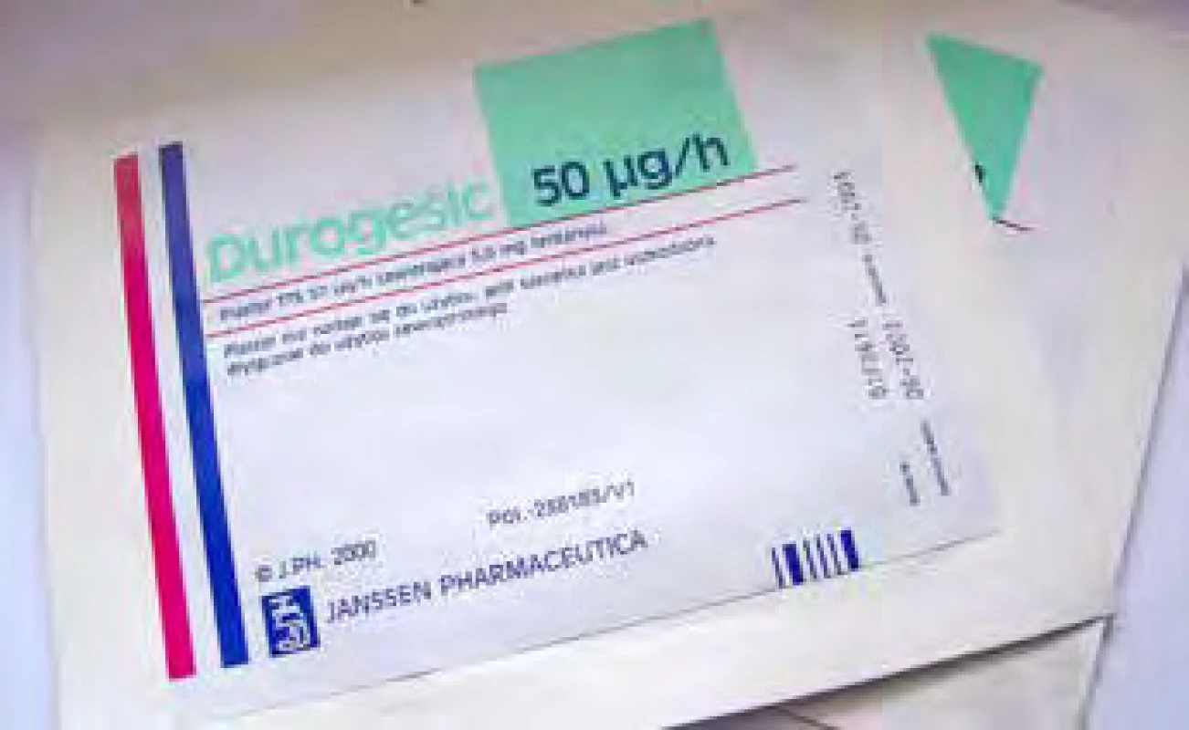 Transdermální forma fentanylu. Zdroj: Wikimedia Commons
(CC BY 4.0)