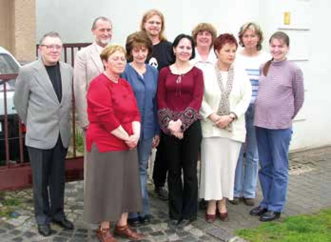 Fotografie kolektivu šumperské patologie z roku 2004.