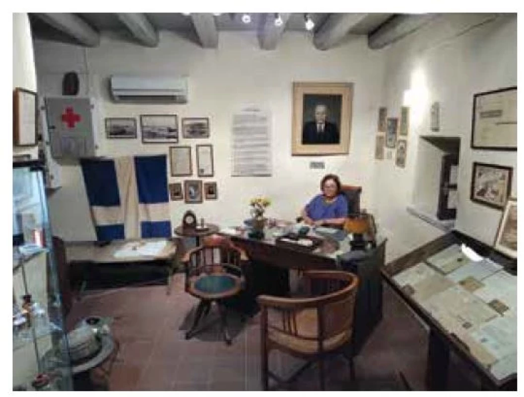 Lékařské muzeum, interiér s paní Katerinou Pateli