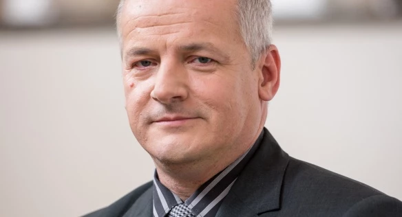 Prof. Roman Prymula: Proočkovanost proti pneumokokovým onemocněním u seniorů je znepokojivě nízká