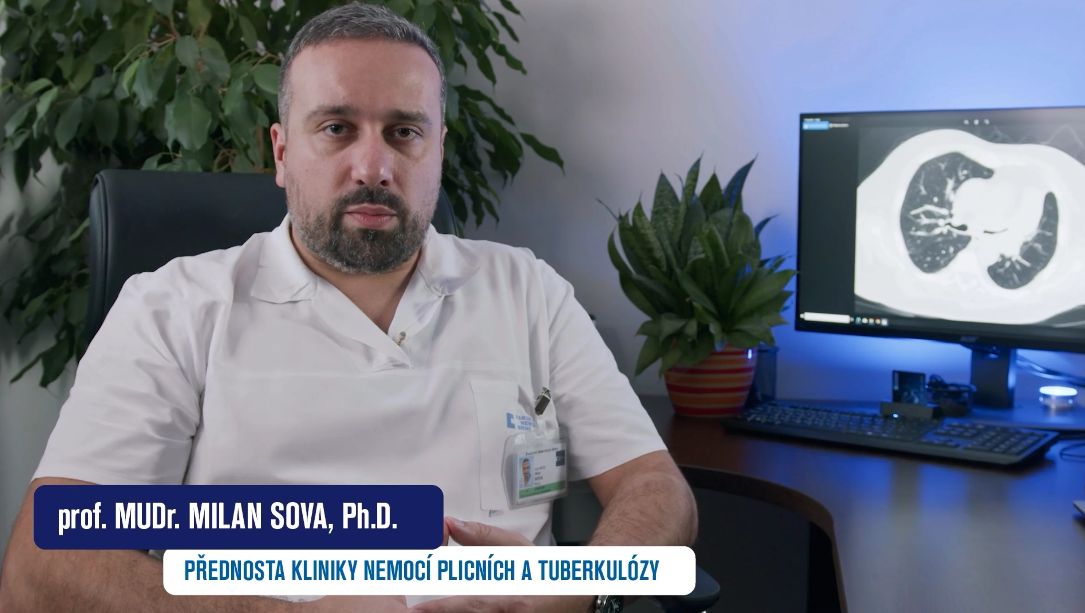 VIDEO: S prof. Milanem Sovou o moderních možnostech terapie těžkého astmatu v Brně